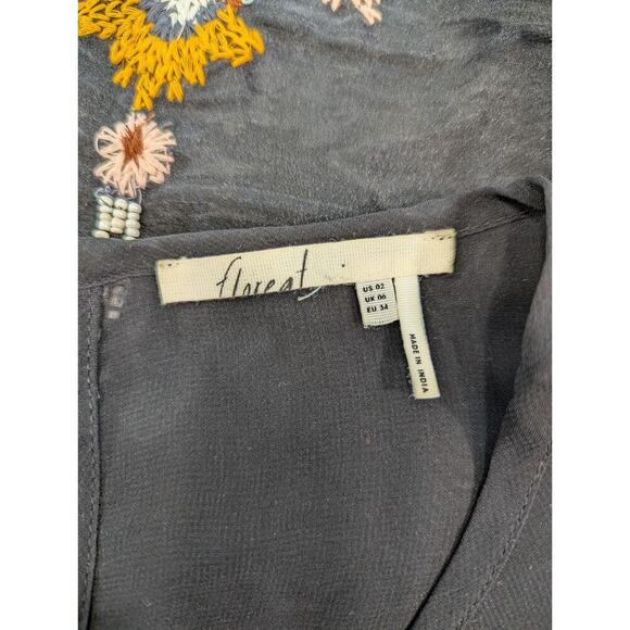 Anthropologie FLOREAT Nalini Beaded Blue Embroidered Beaded Sleeveless Top SZ 2 - Picture 3 of 13